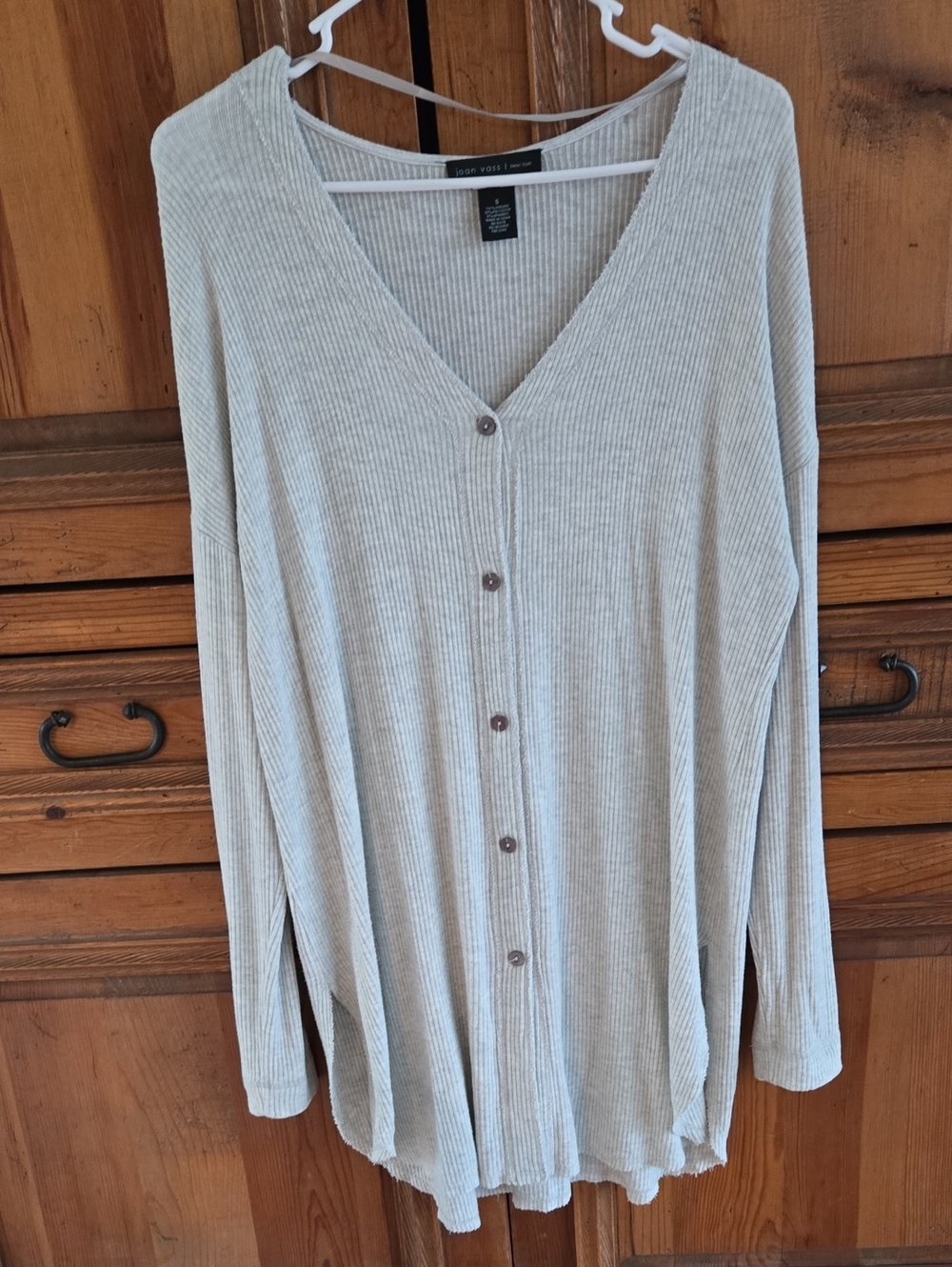 Joan Vass Light Gray Ribbed V-Neck Button-Front Sweater